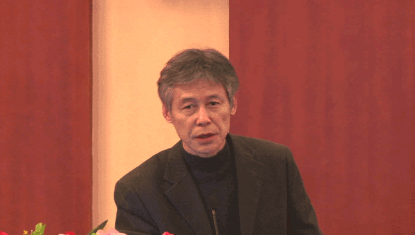 上海电机学院焦斌副院长做《风能本科生培养方向教学介绍》报告